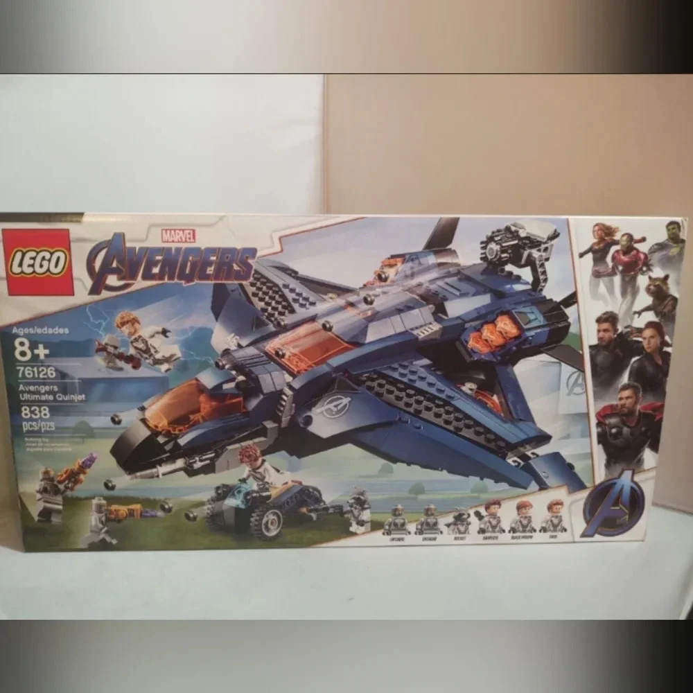 Lego Marvel Avengers 76126 Avengers Ultimate Quinjet NWT Building Toy Set